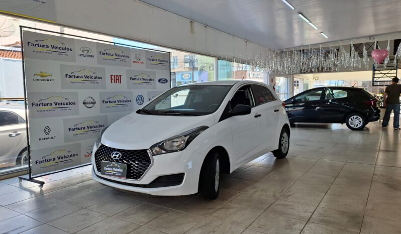 
								Hyundai HB20 completo									