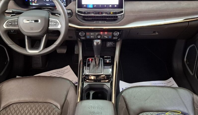 
								Jeep Commander full									