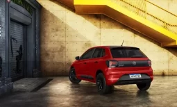 
										Polo Track 2026 completo									