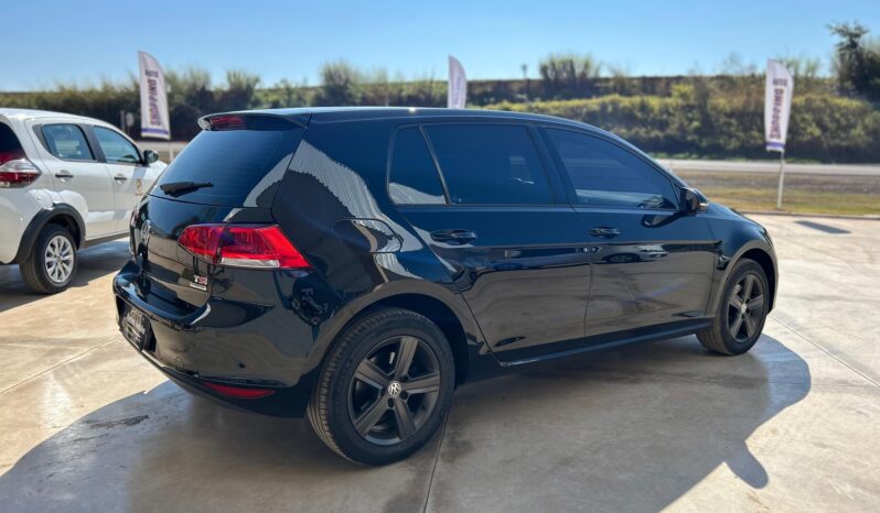 
								Golf Confortline 2015 completo									