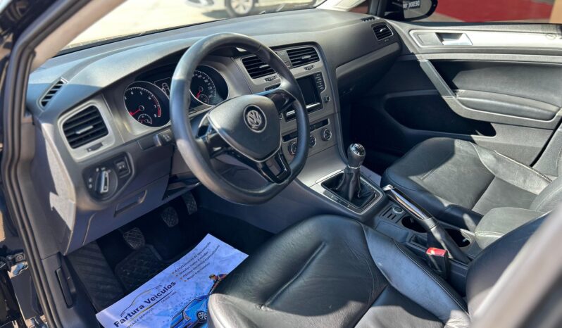 
								Golf Confortline 2015 completo									