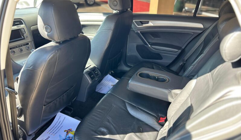 
								Golf Confortline 2015 completo									