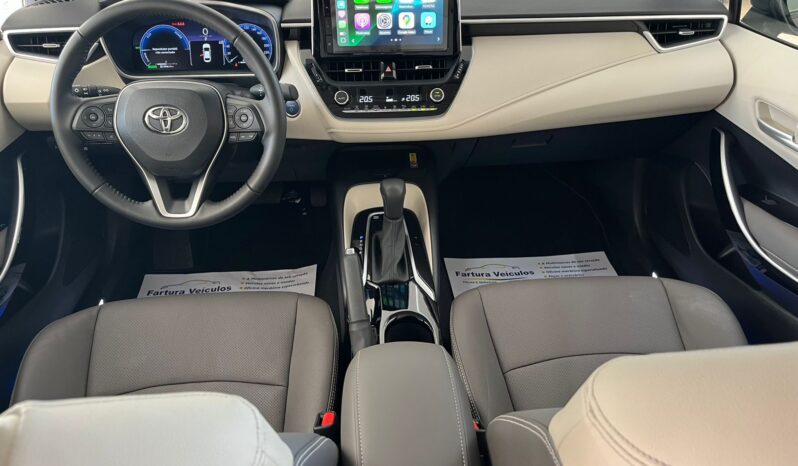 
								Corolla Premium completo									