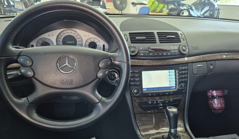 
								Mercedes E350 completo									