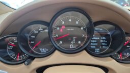 
										Porsche Cayenne V6 completo									