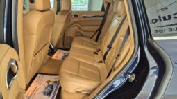 
										Porsche Cayenne V6 completo									