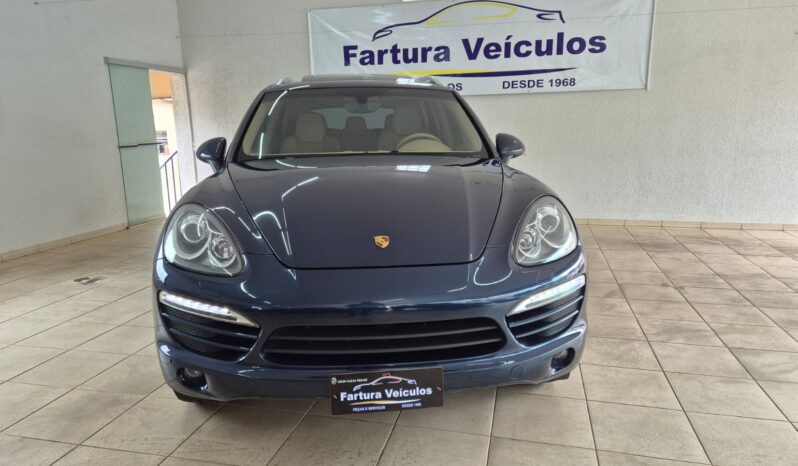 
								Porsche Cayenne V6 completo									