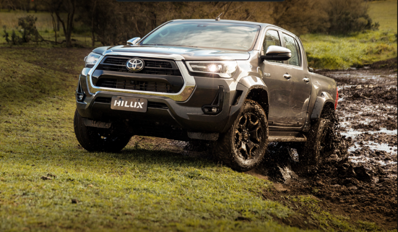 
								Nova Toyota Hilux 2026 completo									