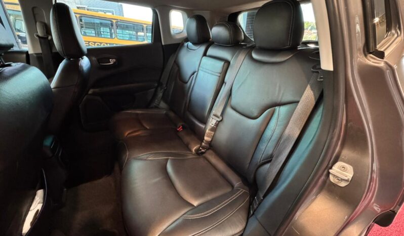 
								Compass Sport 2.0 2017 completo									