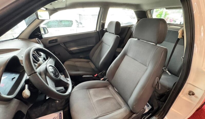 
								Gol 1.0 2 portas 2013/2014 completo									