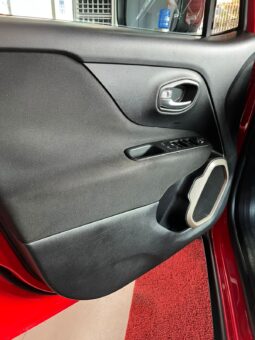 
										Jeep Renegade Longitude AT 2015/2016 completo									