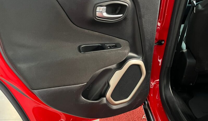 
								Jeep Renegade Longitude AT 2015/2016 completo									