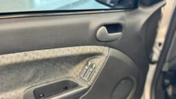 
										FORD FIESTA 1.6 FLEX completo									