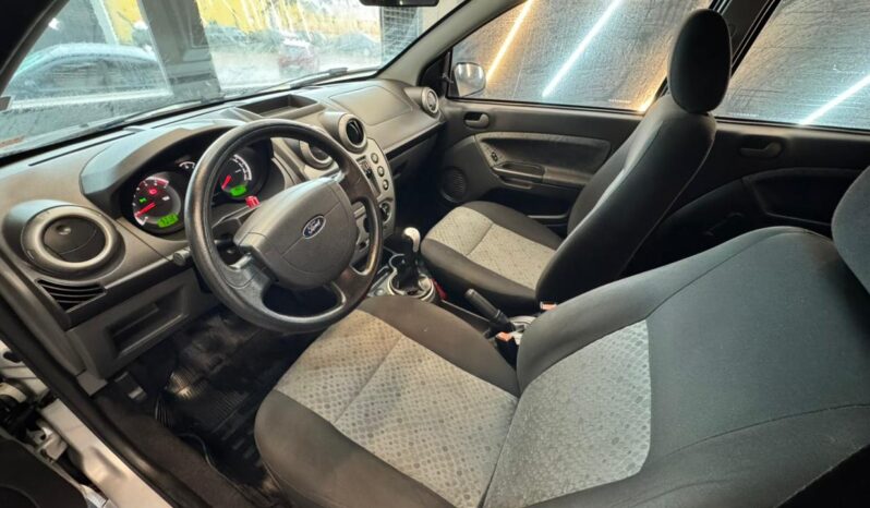 
								FORD FIESTA 1.6 FLEX completo									