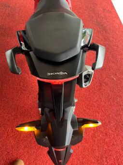 
										Honda CB300F Twister ABS 2024 completo									