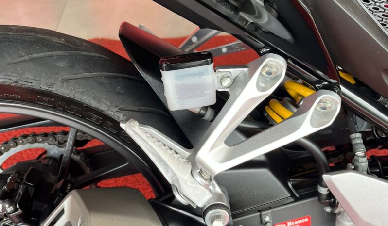 
								Honda CB300F Twister ABS 2024 completo									