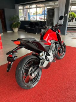 
										Honda CB300F Twister ABS 2024 completo									