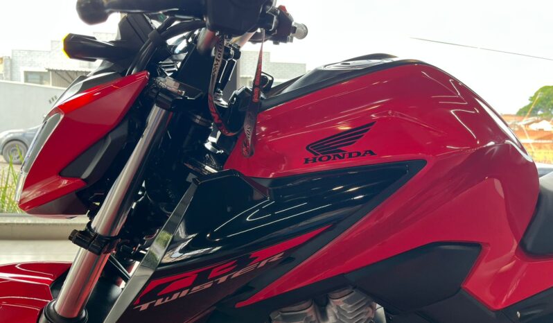 
								Honda CB300F Twister ABS 2024 completo									