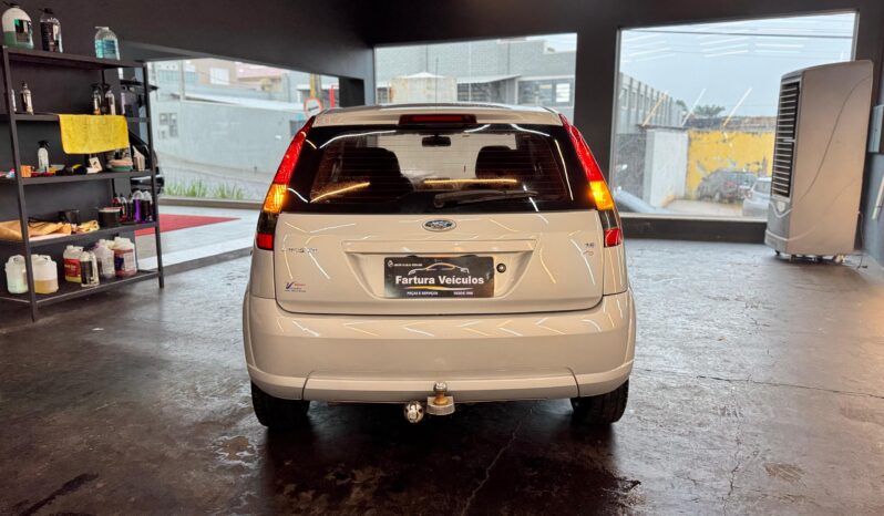 
								FORD FIESTA 1.6 FLEX completo									