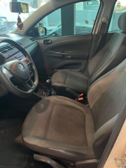 
										Volkswagen Voyage 1.0 2023 completo									
