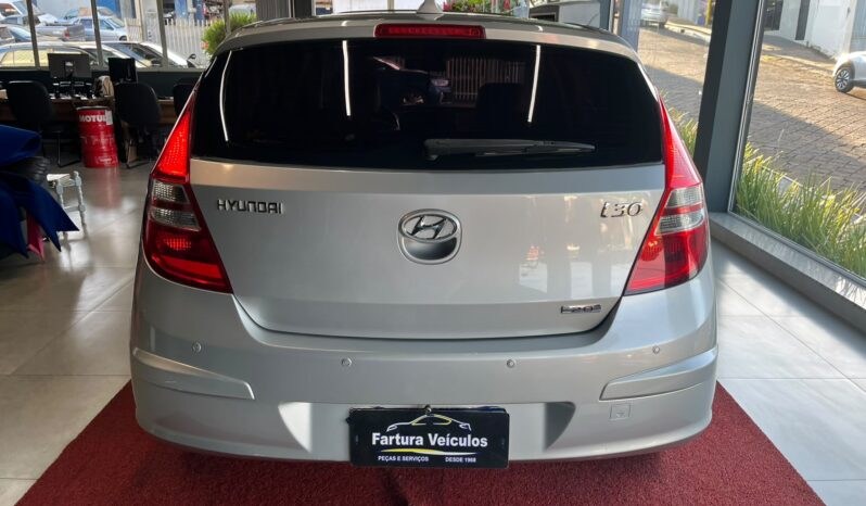 
								Hyundai I30 2010 com Teto Solar completo									
