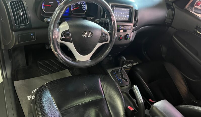 
								Hyundai I30 2010 com Teto Solar completo									