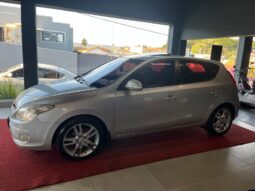 
										Hyundai I30 2010 com Teto Solar completo									
