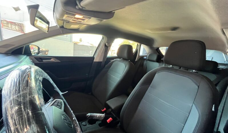 
								Volkswagen Nivus Comfortline TSI AT 2023/2024 completo									
