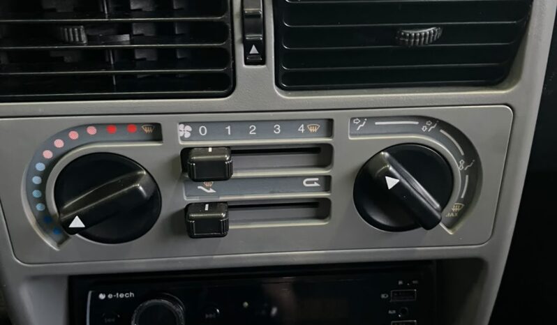 
								Fiat Uno Mille Economy 2012/2013 completo									