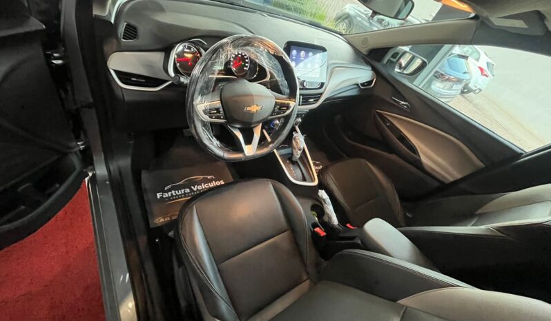 
								Chevrolet Onix Premier completo									