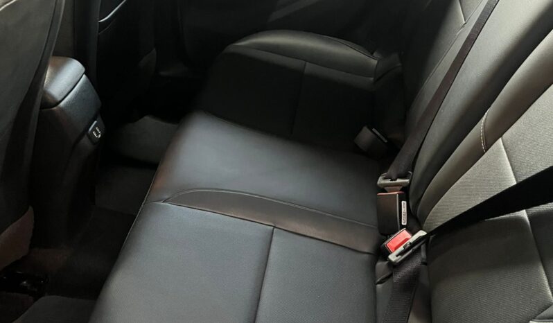 
								Chevrolet Onix Premier completo									
