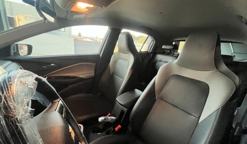 
								Chevrolet Onix Premier completo									