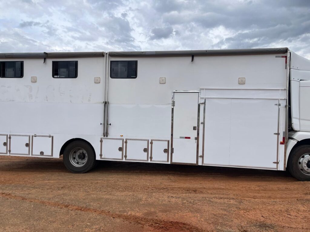 Volkswagen Constellation Motorhome 2011