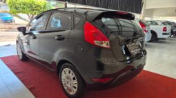 
										Ford Fiesta 1.6 Flex 2015 completo									