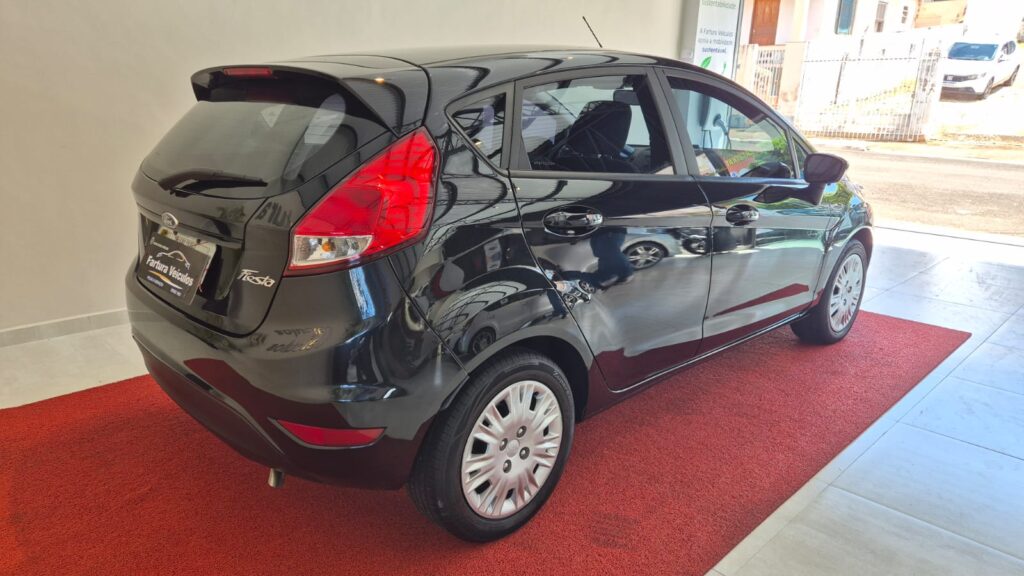 Ford Fiesta 1.6 Flex 2015