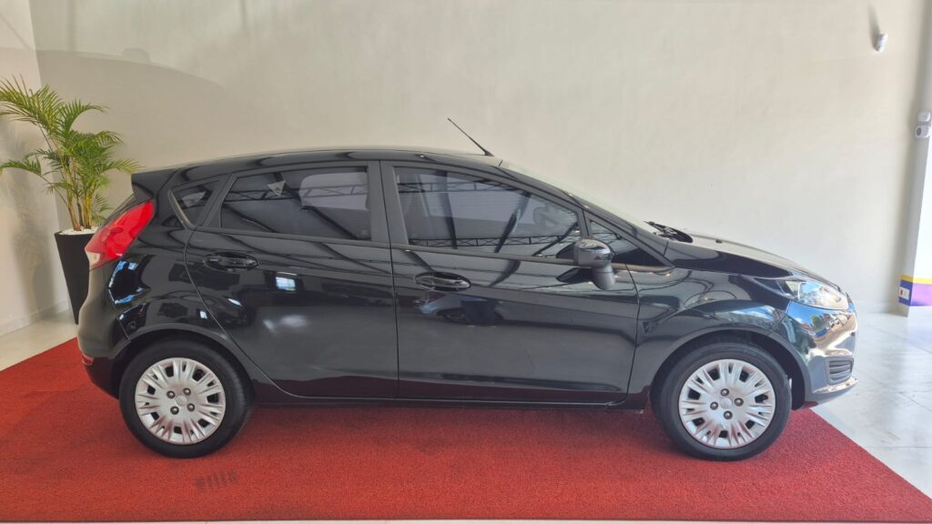 Ford Fiesta 1.6 Flex 2015