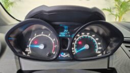 
										Ford Fiesta 1.6 Flex 2015 completo									