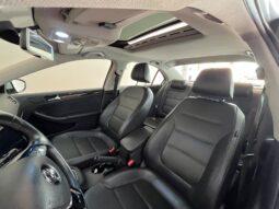 
										Volkswagen Jetta 2.0 TSI completo									