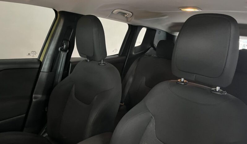 
								Jeep Renegade Longitude AT 2016 completo									