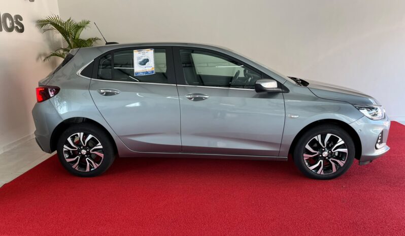 
								Chevrolet Onix Premier 1.0 completo									